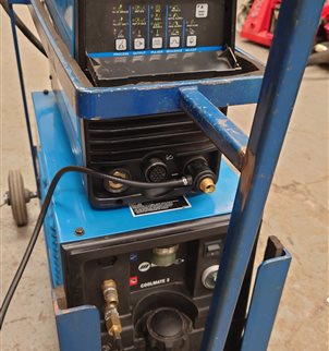 Miller 200DX Maxstar DC TIG Welding Machine water cooled